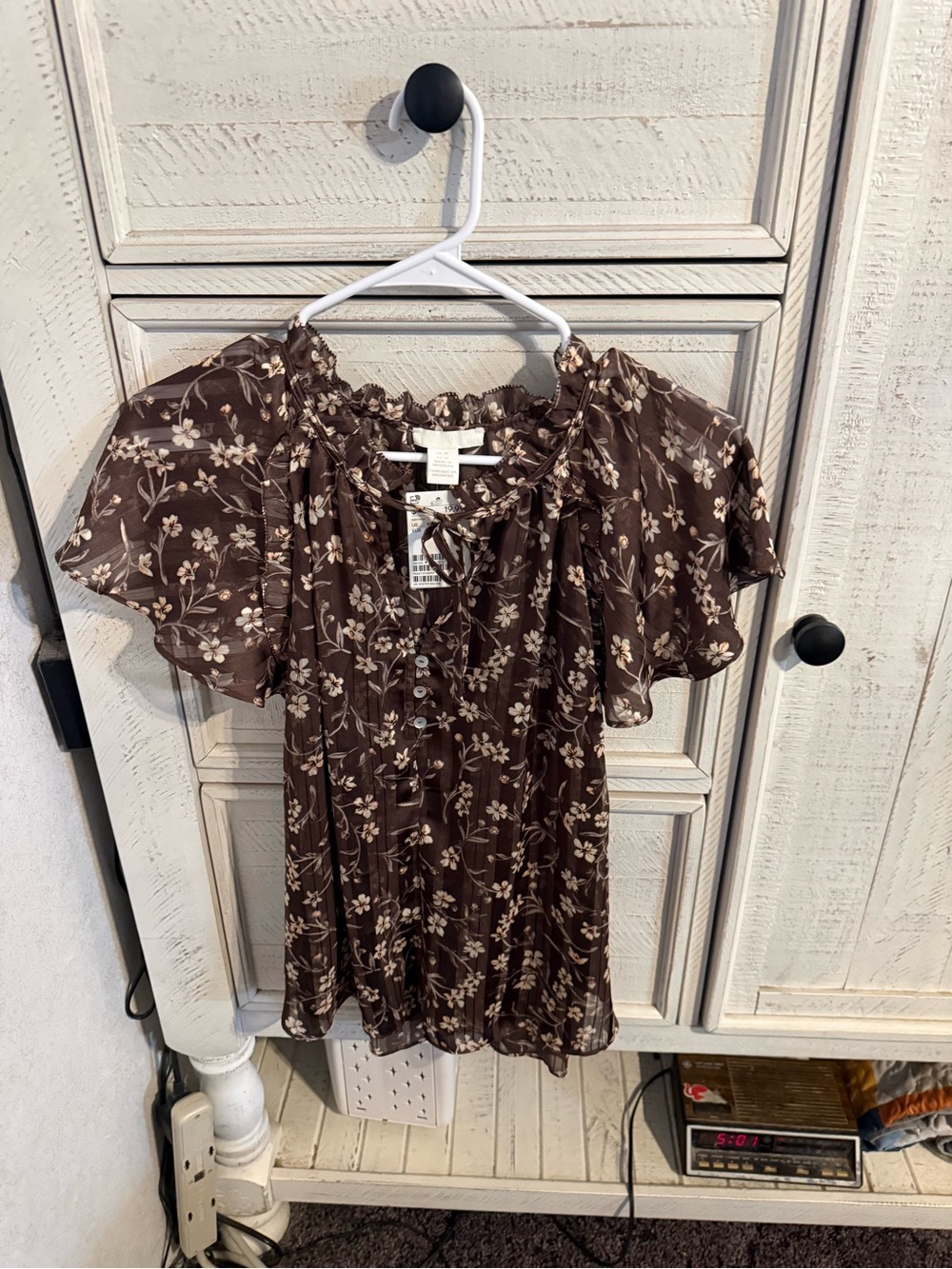 H&M Brown Floral Tie-Neck Short Sleeve Blouse